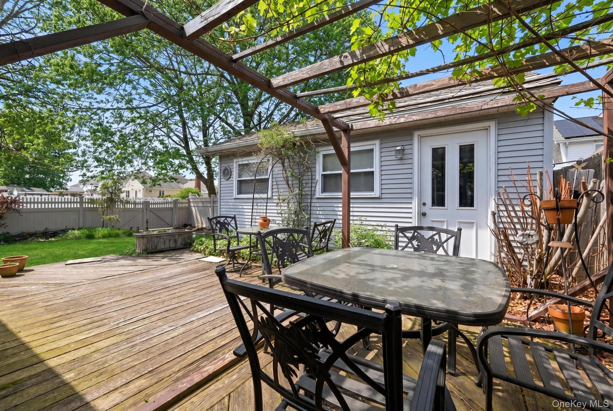 Single Family Hughes  Nassau County, NY 11710, MLS-987089-2