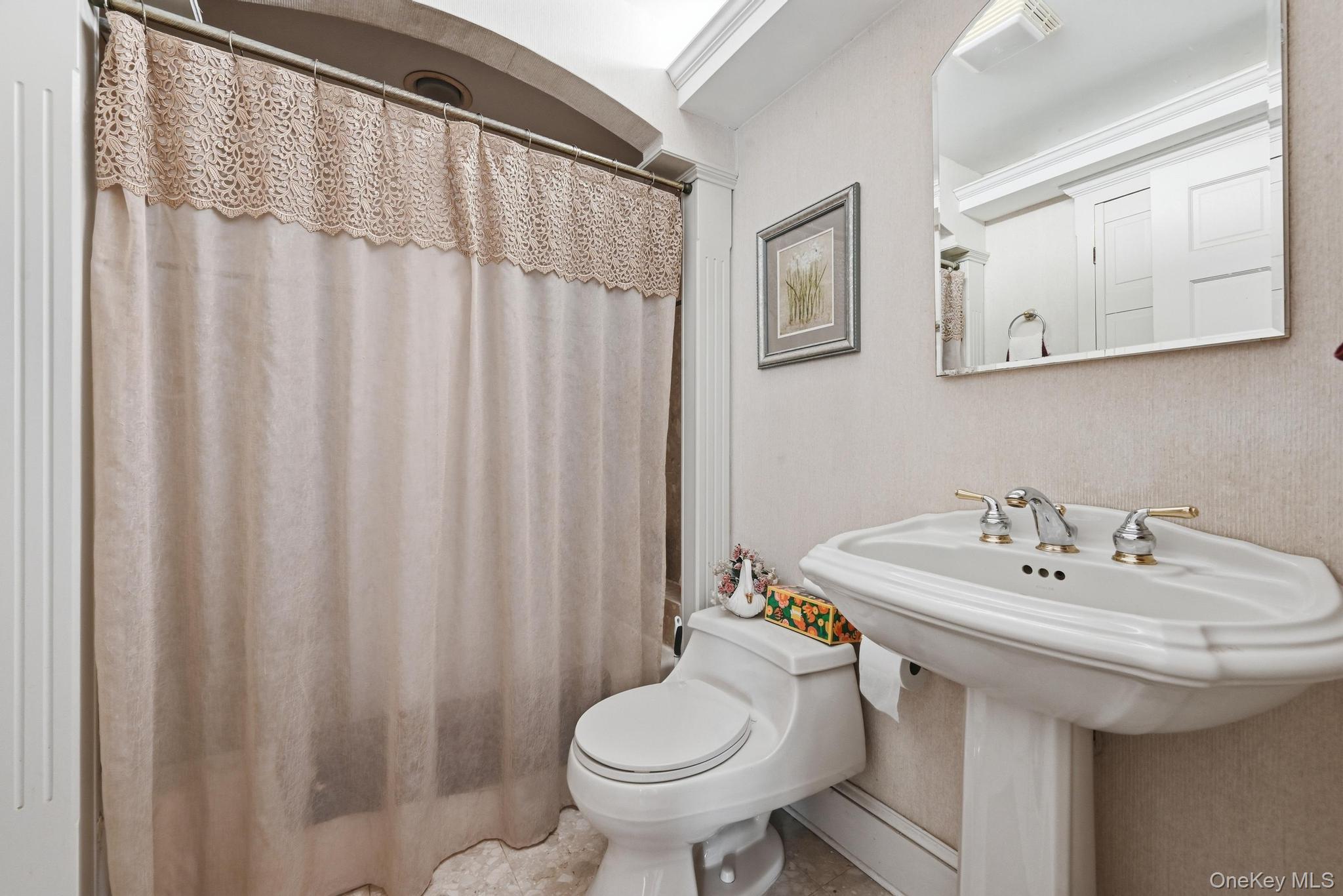 Single Family Hughes  Nassau County, NY 11710, MLS-987089-25