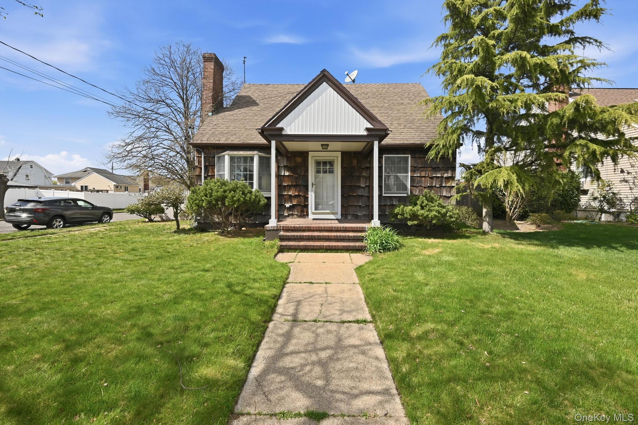 Single Family Hughes  Nassau County, NY 11710, MLS-987089-3