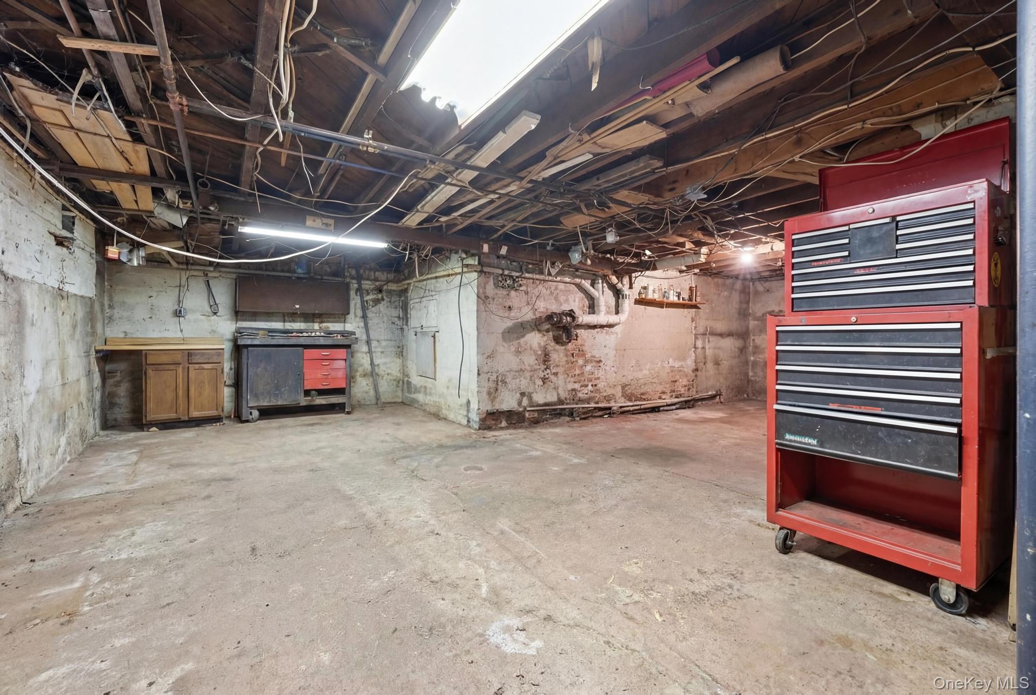 Single Family Hughes  Nassau County, NY 11710, MLS-987089-33