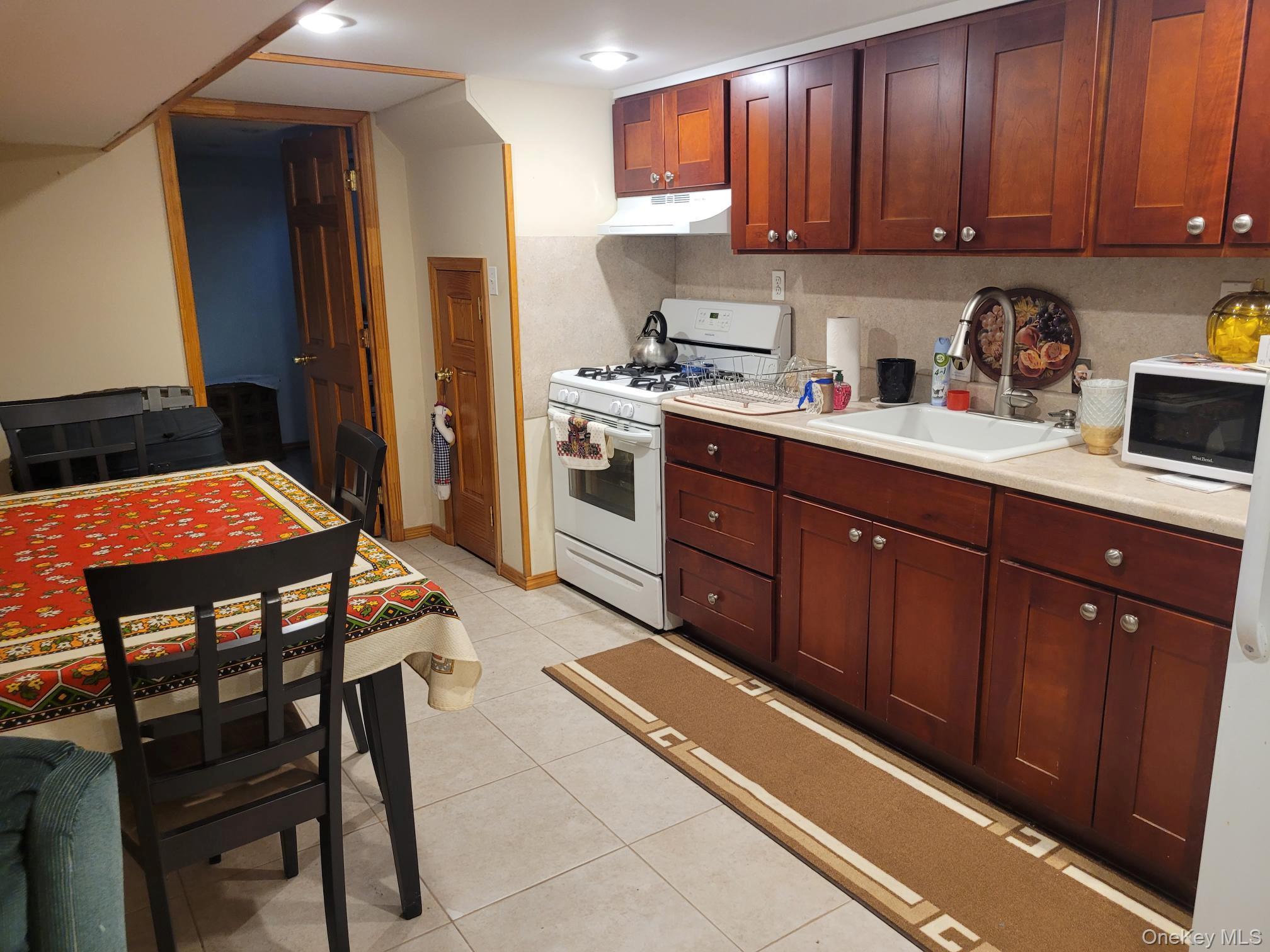 Single Family 158th Queens, NY 11414, MLS-987104-22