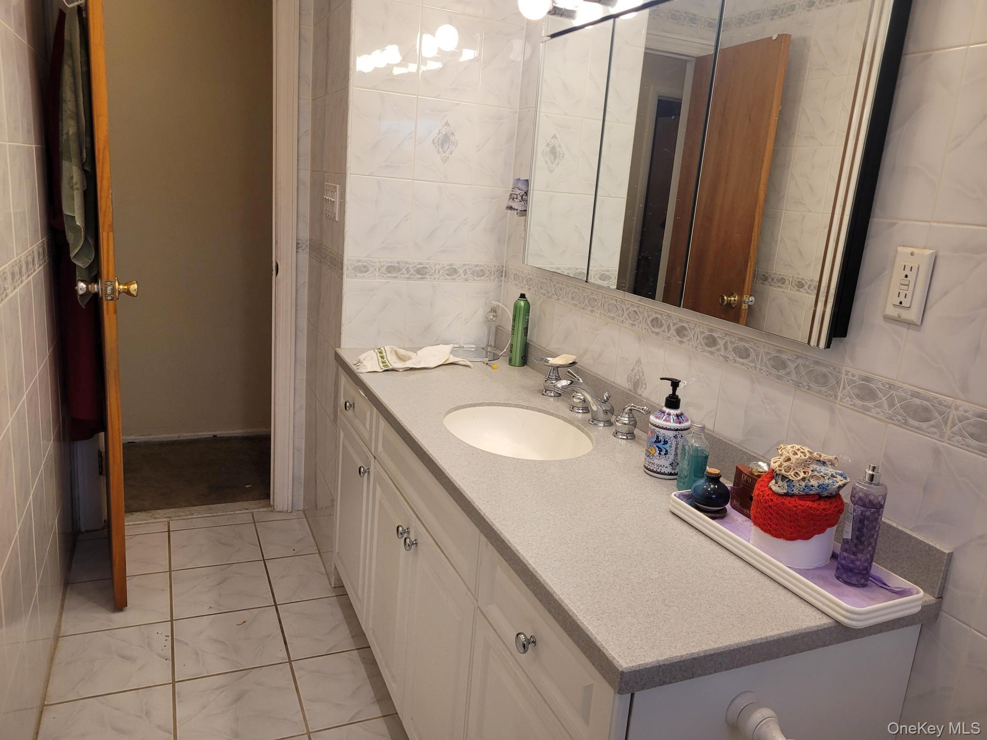 Single Family 158th Queens, NY 11414, MLS-987104-32