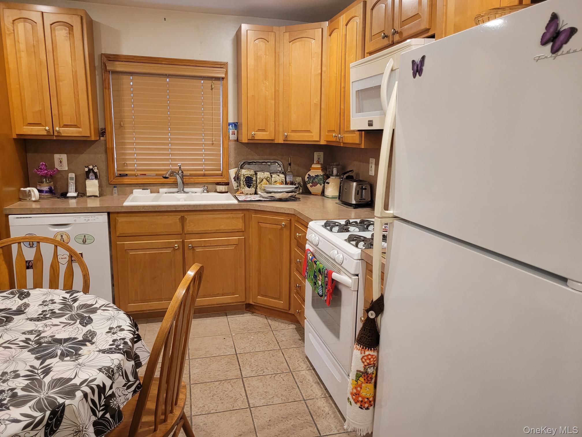 Single Family 158th Queens, NY 11414, MLS-987104-8