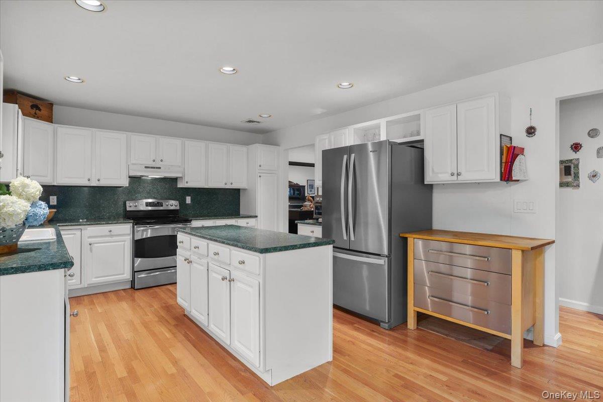 Single Family Driftwood  Westchester County, NY 10589, MLS-987127-6