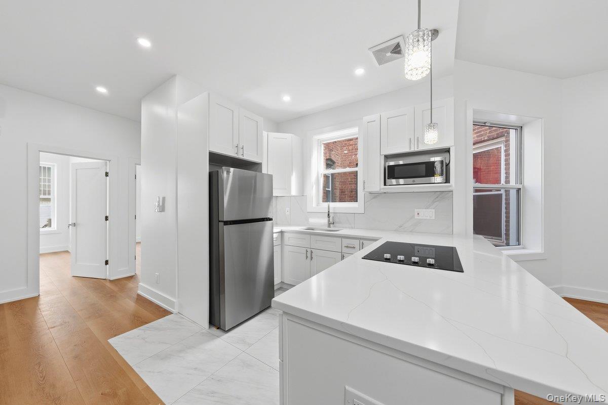 Single Family Glenmore  Brooklyn, NY 11207, MLS-987131-16