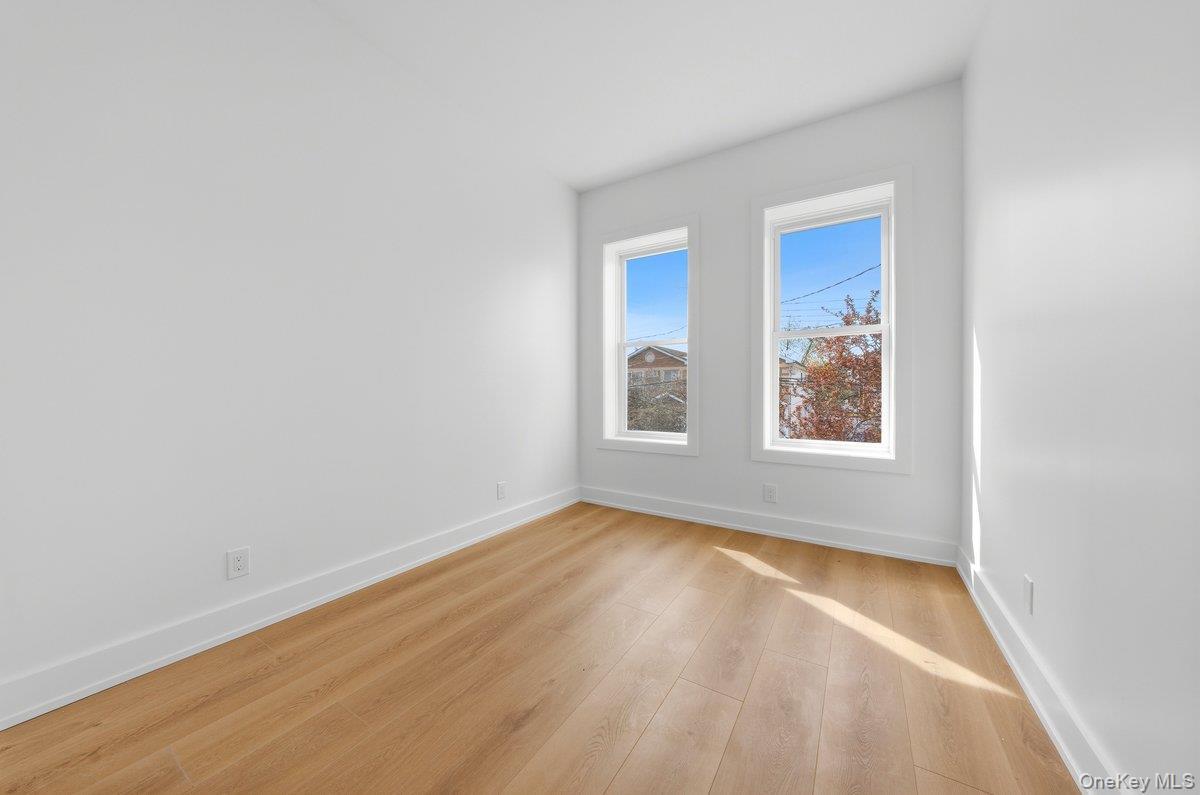 Single Family Glenmore  Brooklyn, NY 11207, MLS-987131-21
