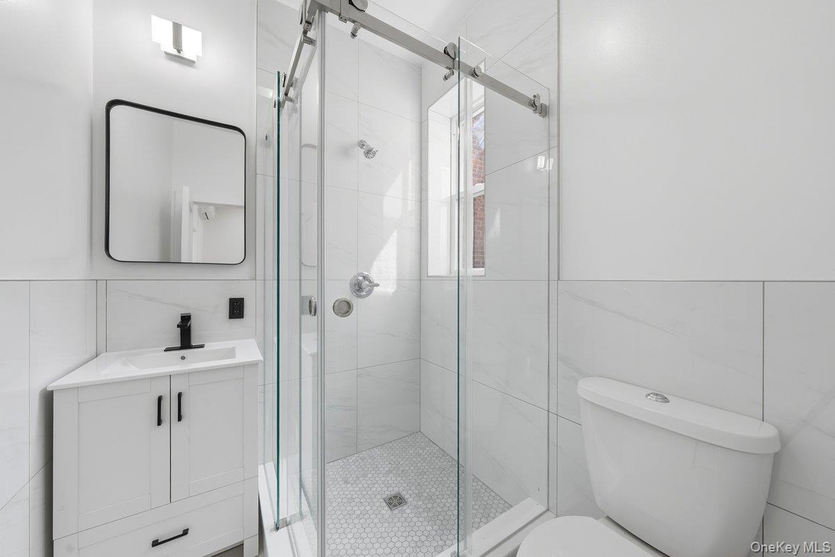 Single Family Glenmore  Brooklyn, NY 11207, MLS-987131-27