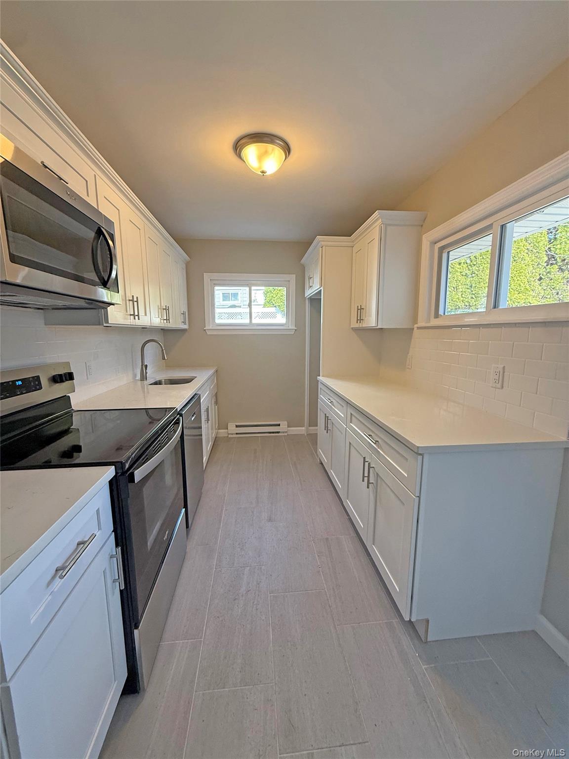 Single Family Mountaindale  Westchester County, NY 10710, MLS-987153-6