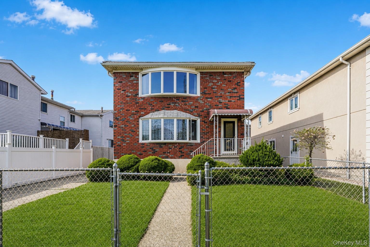 Single Family Cameron  Staten Island, NY 10305, MLS-987154-2