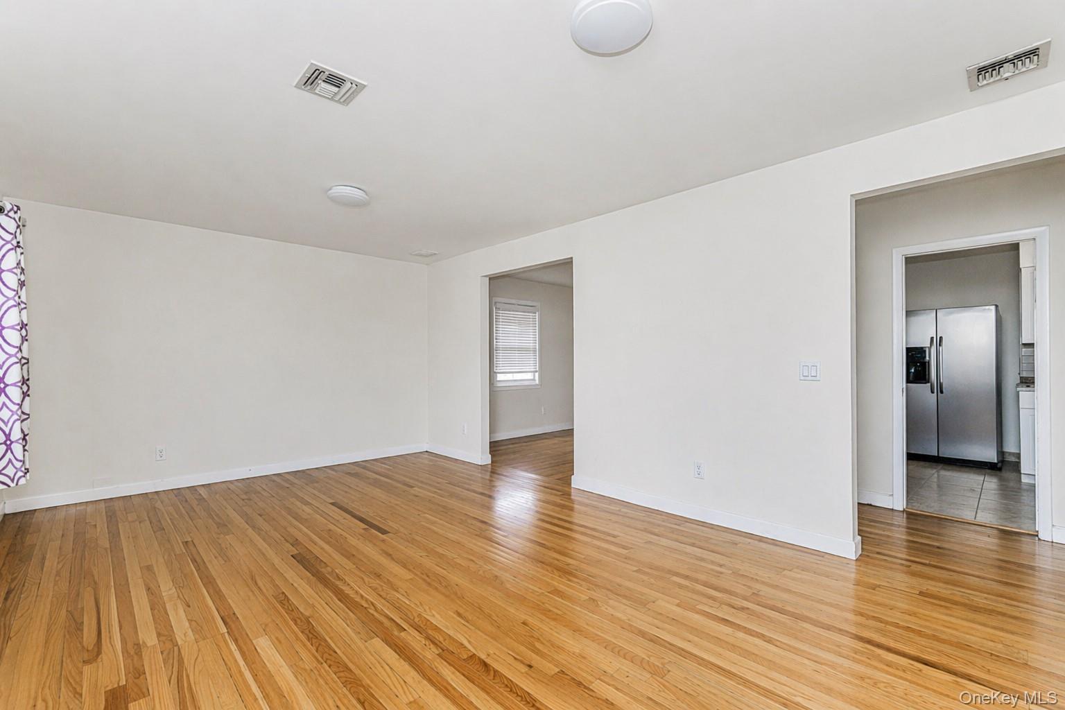 Single Family Cameron  Staten Island, NY 10305, MLS-987154-8