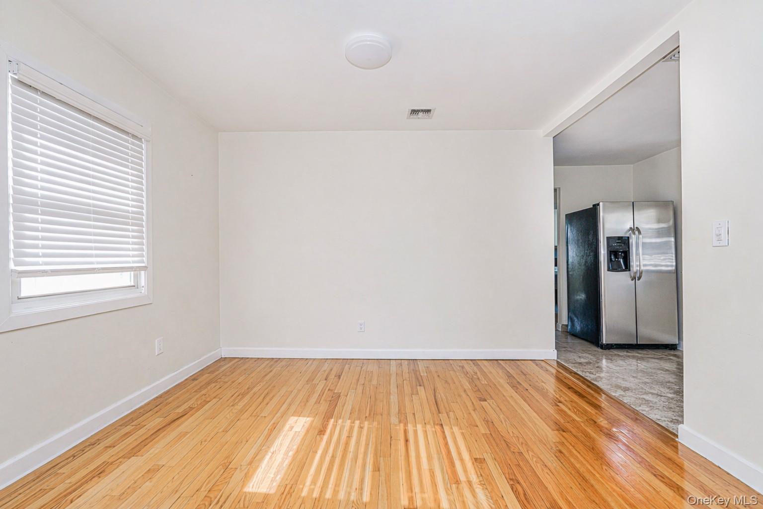Single Family Cameron  Staten Island, NY 10305, MLS-987154-9
