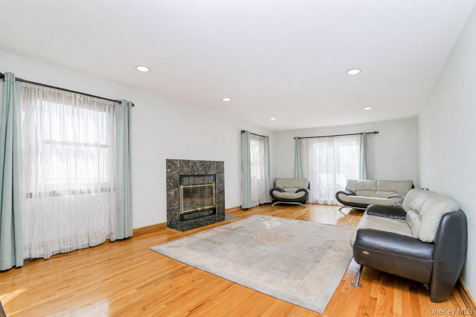 Single Family Tallman  Staten Island, NY 10312, MLS-987167-5