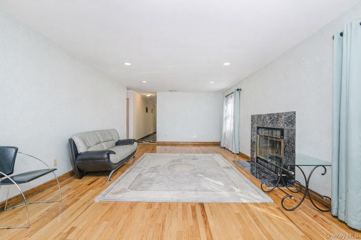 Single Family Tallman  Staten Island, NY 10312, MLS-987167-6