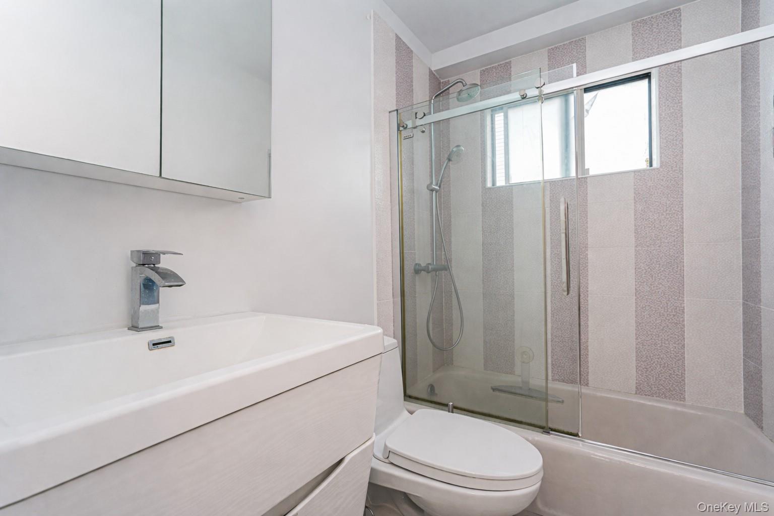 Single Family Tallman  Staten Island, NY 10312, MLS-987167-7