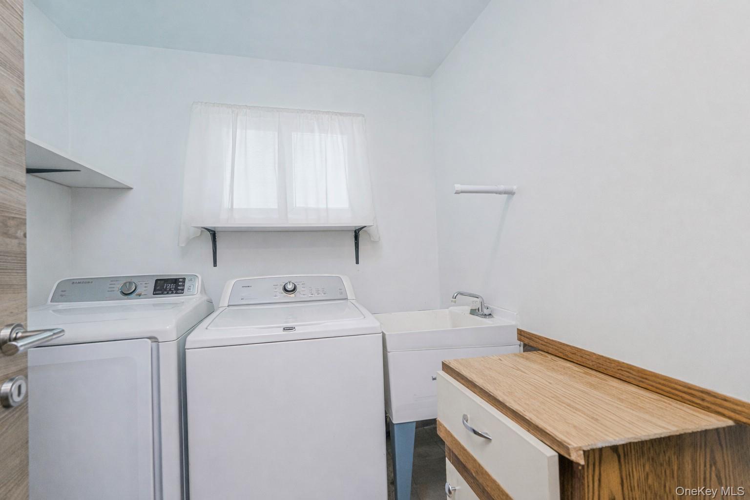 Single Family Tallman  Staten Island, NY 10312, MLS-987167-8