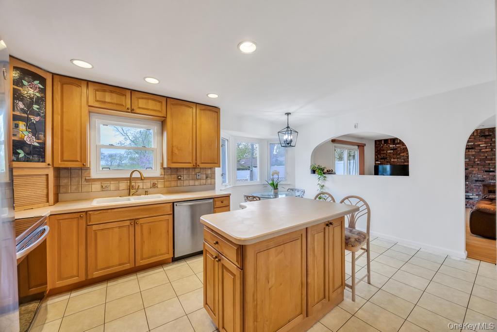 Single Family Chester  Suffolk County, NY 11787, MLS-987172-14