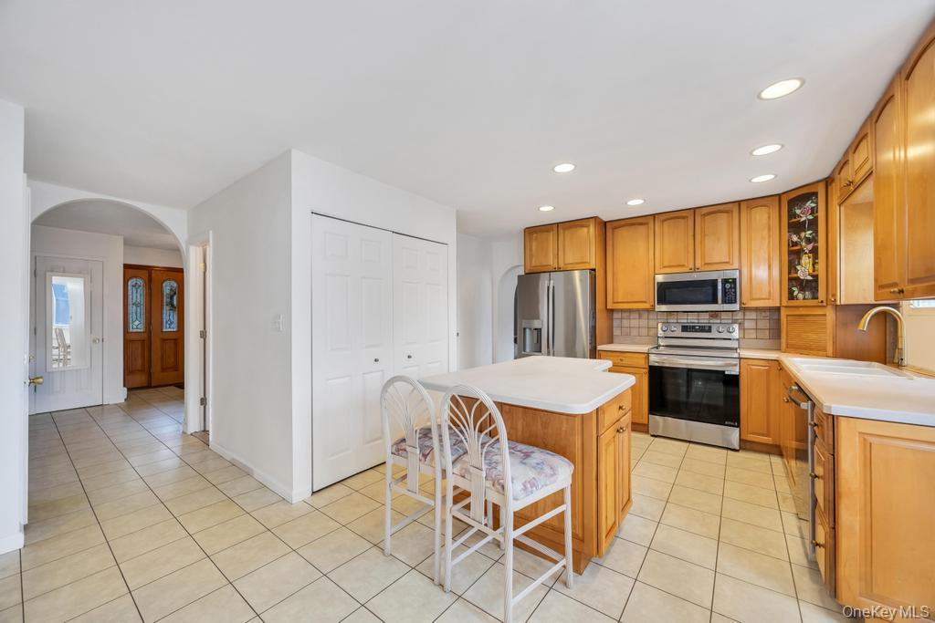 Single Family Chester  Suffolk County, NY 11787, MLS-987172-15