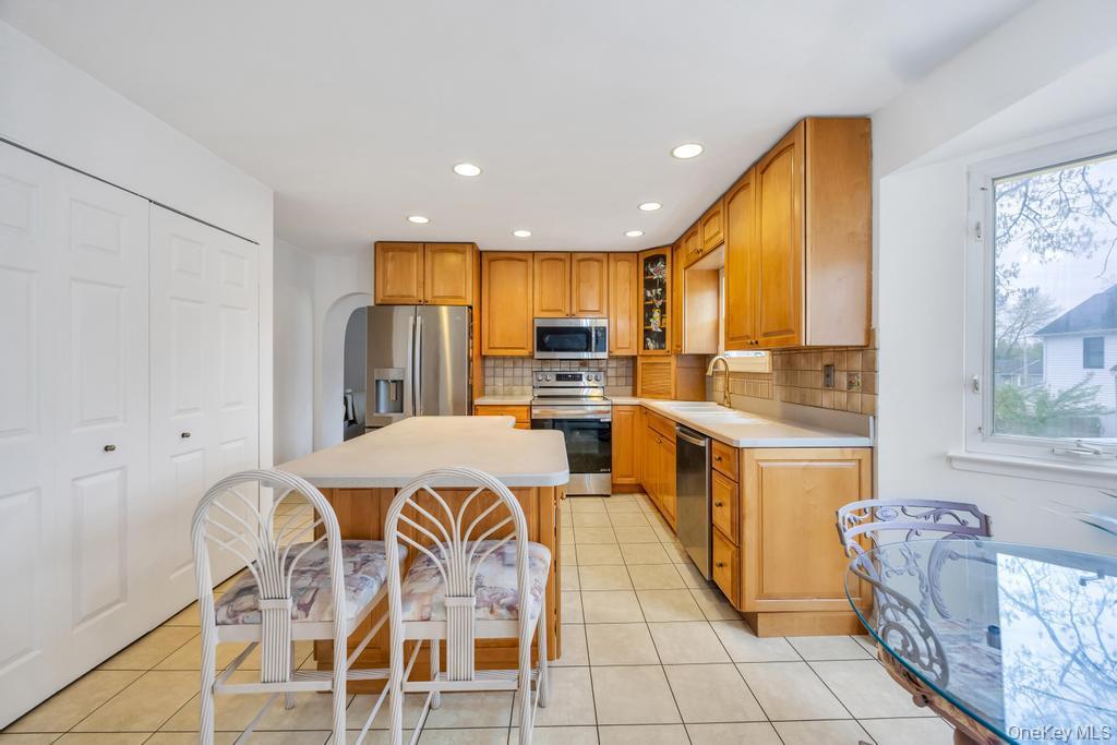 Single Family Chester  Suffolk County, NY 11787, MLS-987172-17