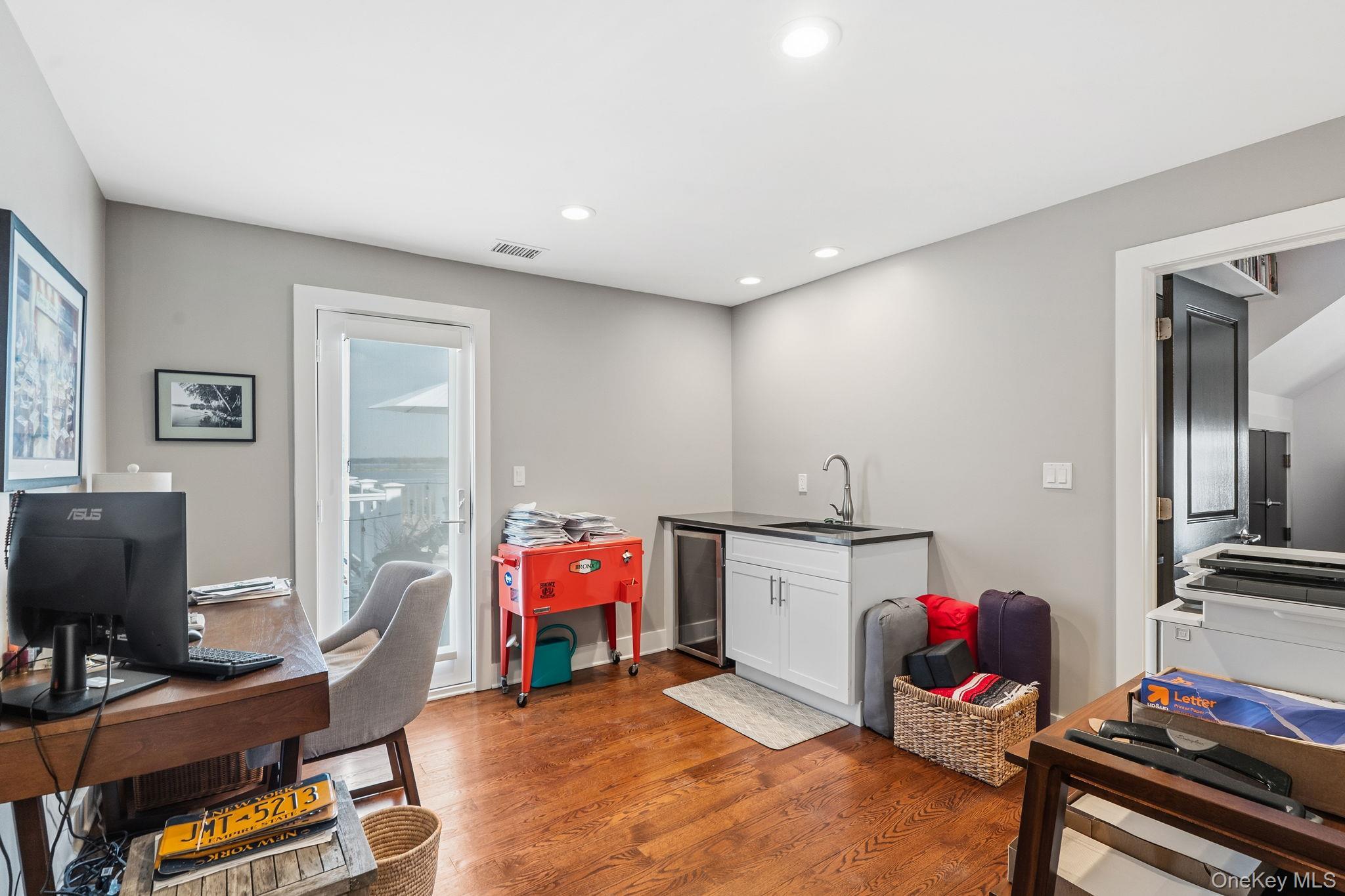 Condo Island  Bronx, NY 10464, MLS-987217-17