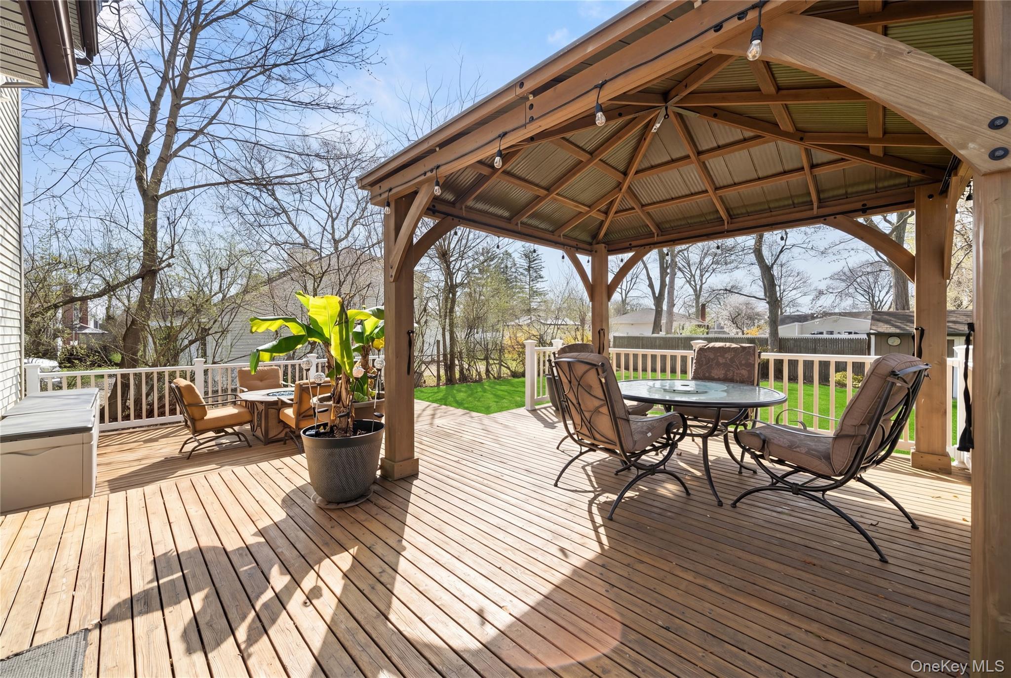 Single Family Aster  Suffolk County, NY 11742, MLS-987220-30