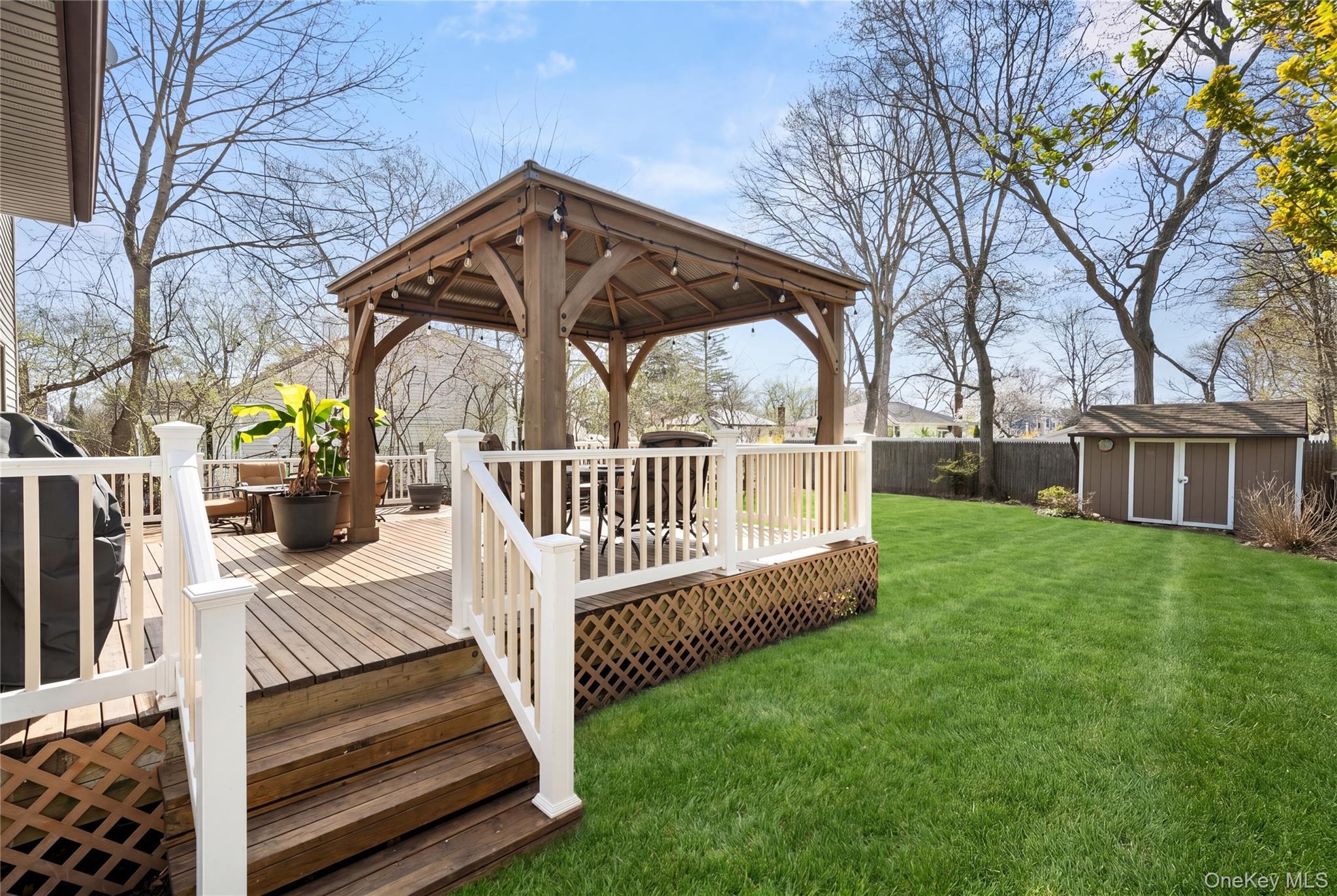 Single Family Aster  Suffolk County, NY 11742, MLS-987220-31