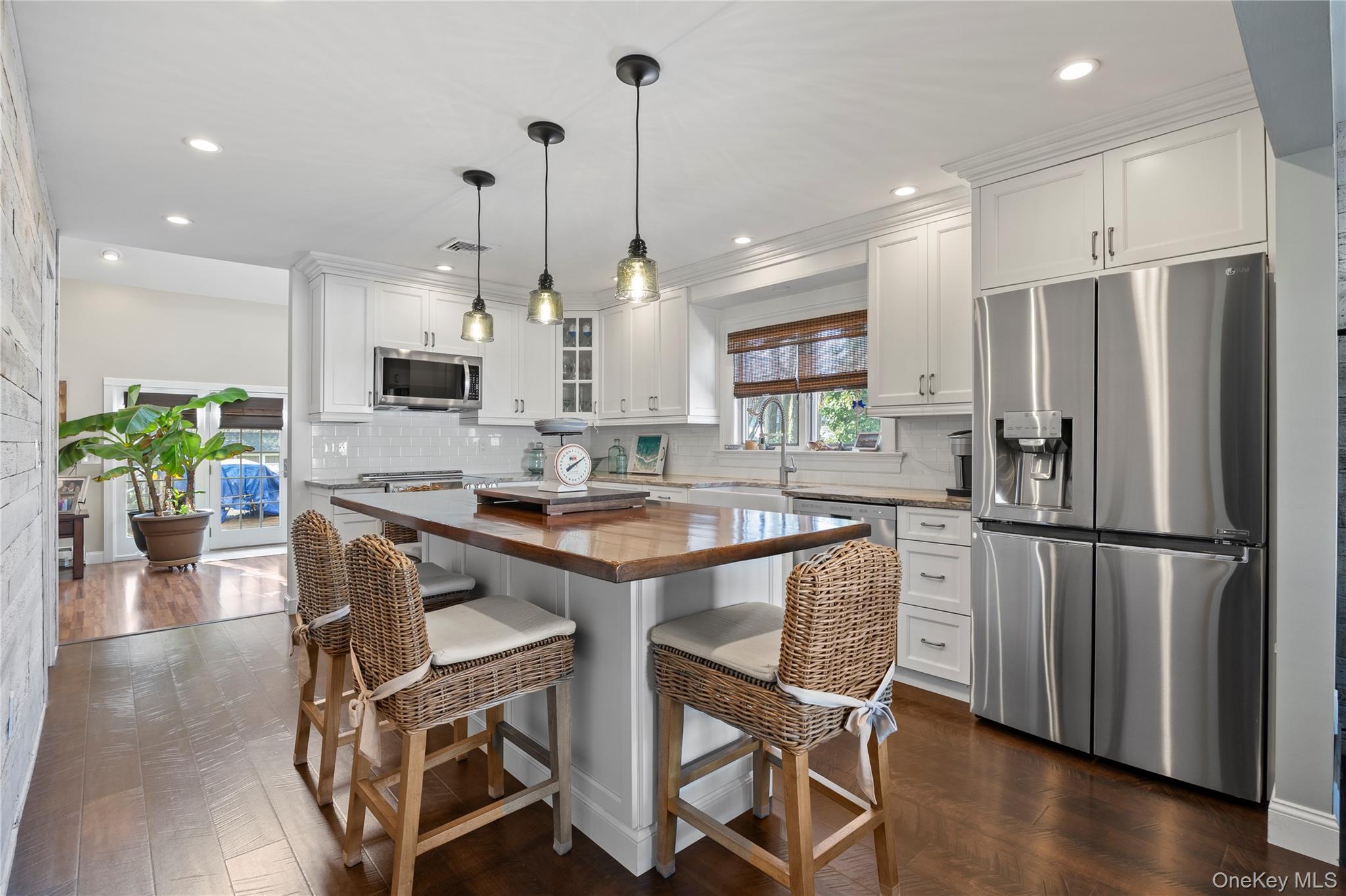 Single Family Aster  Suffolk County, NY 11742, MLS-987220-7