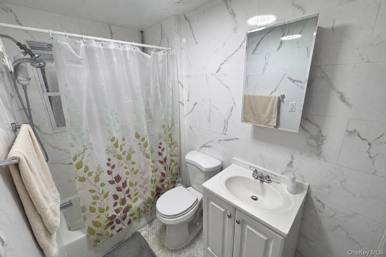 Single Family 80th Queens, NY 11421, MLS-987221-19
