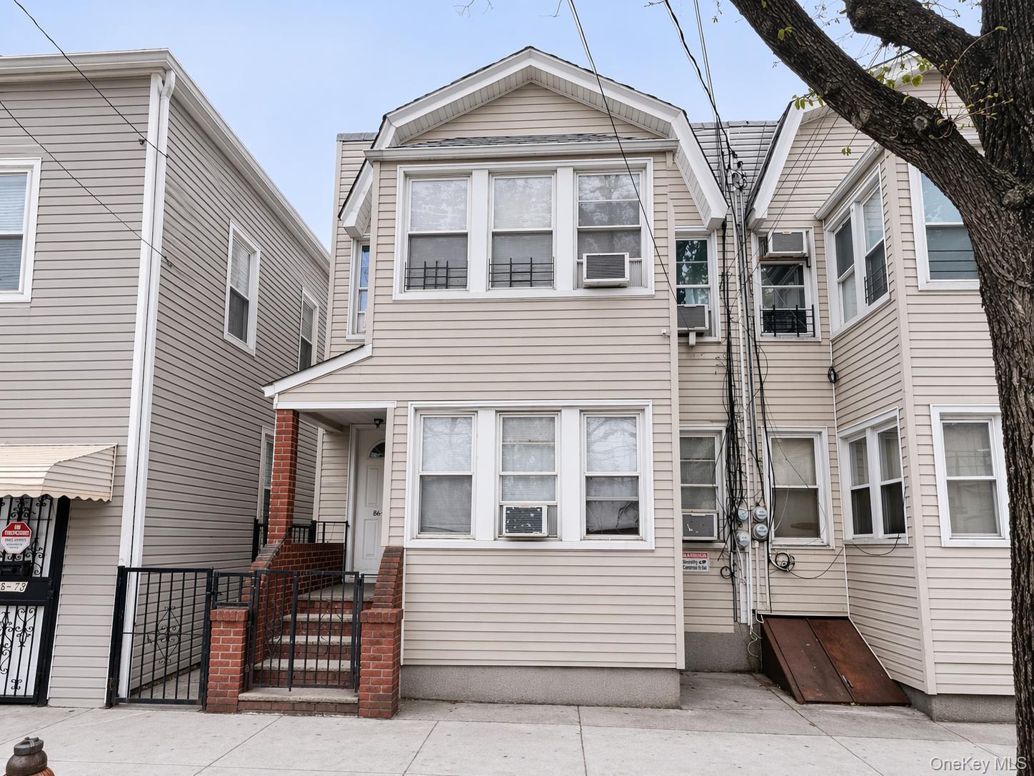 Single Family 80th Queens, NY 11421, MLS-987221-2