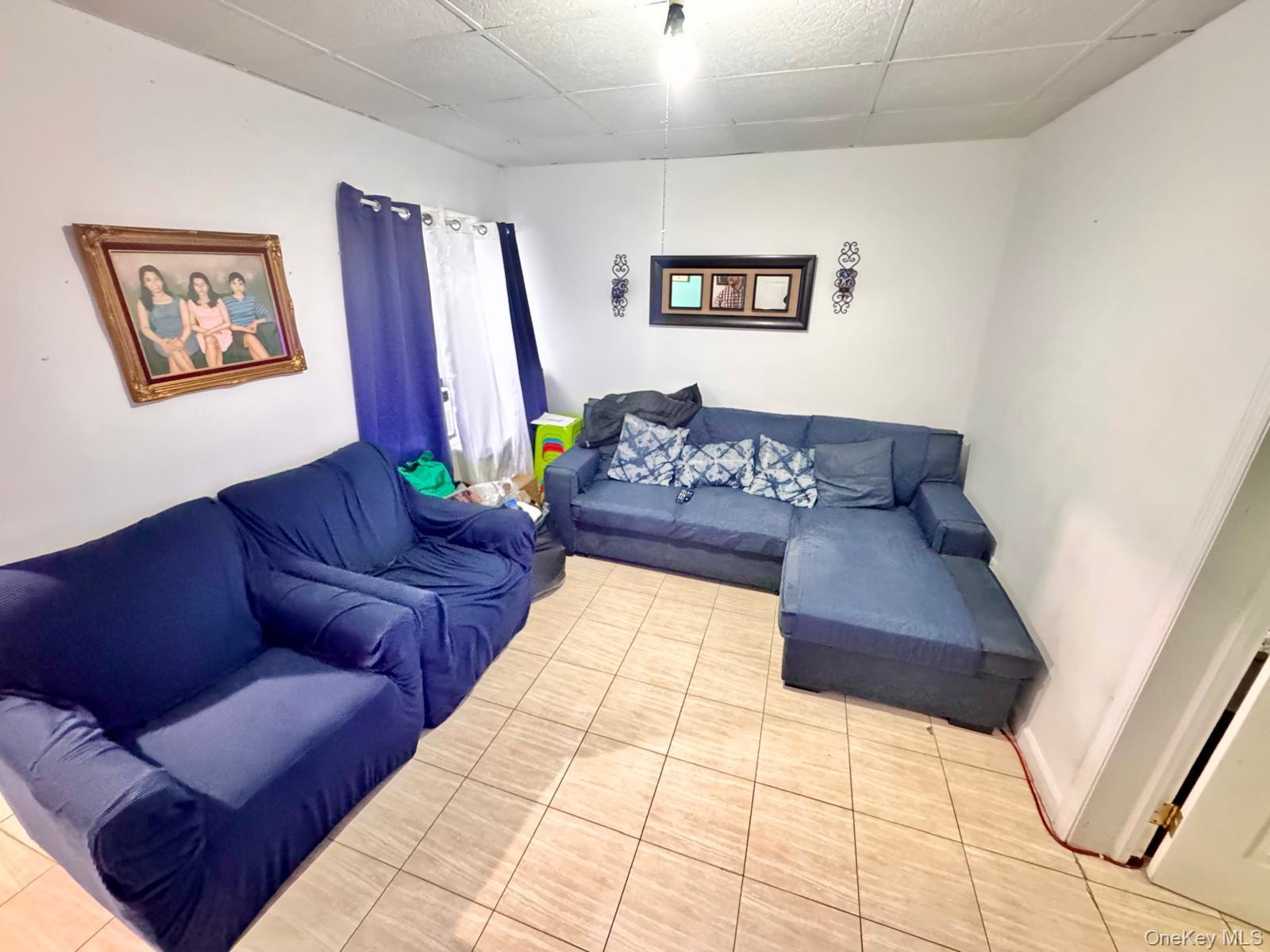 Single Family 80th Queens, NY 11421, MLS-987221-6