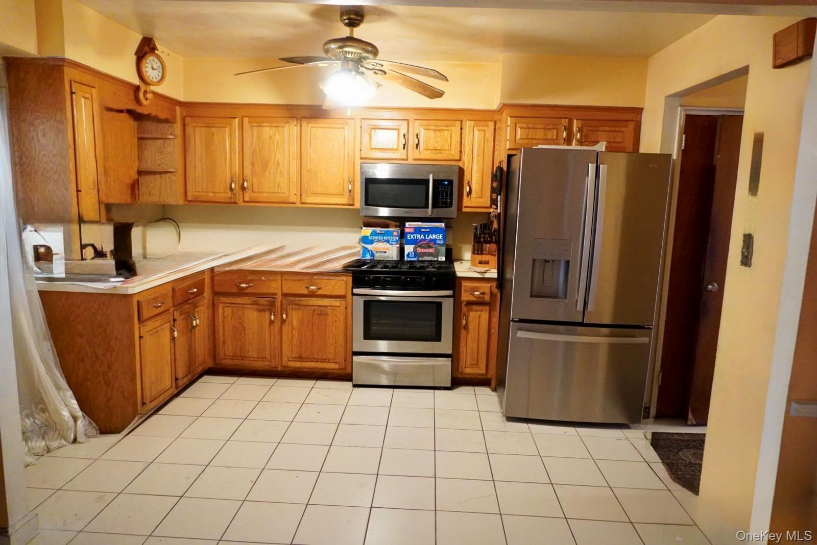 Single Family Bronxwood  Bronx, NY 10469, MLS-987256-10