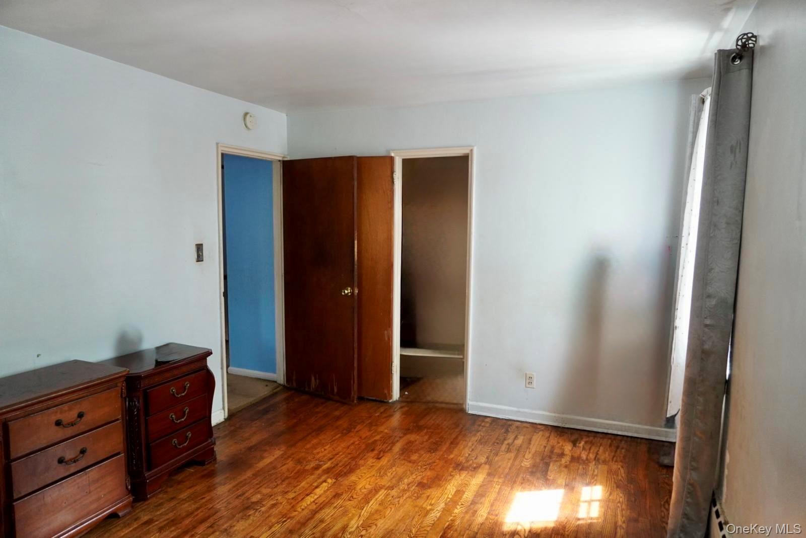 Single Family Bronxwood  Bronx, NY 10469, MLS-987256-12