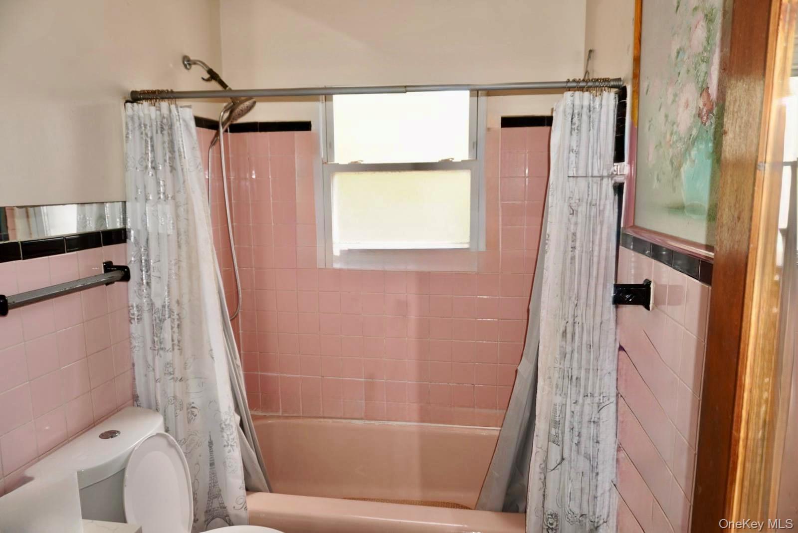 Single Family Bronxwood  Bronx, NY 10469, MLS-987256-14