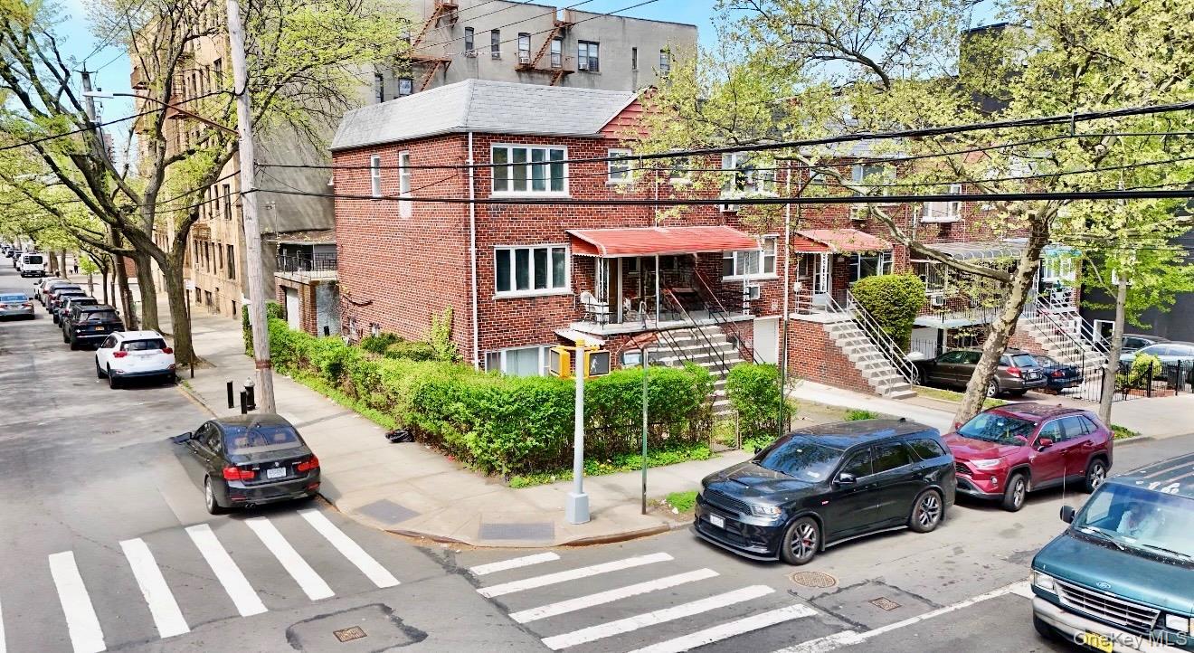 Single Family Bronxwood  Bronx, NY 10469, MLS-987256-2