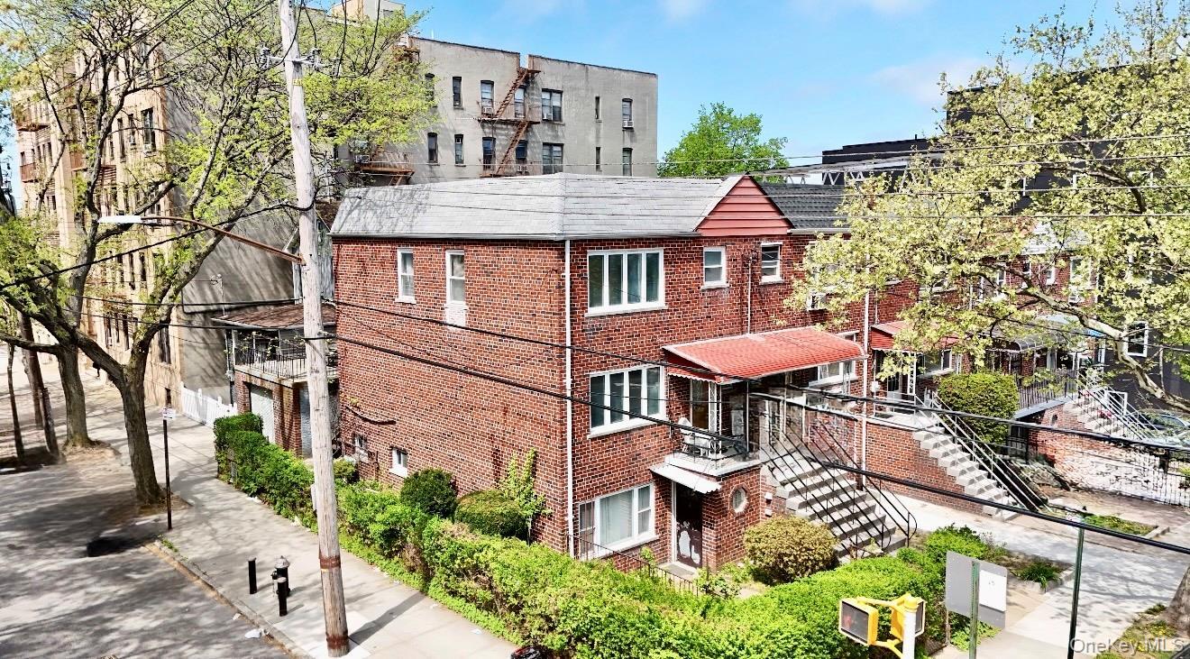 Single Family Bronxwood  Bronx, NY 10469, MLS-987256-4