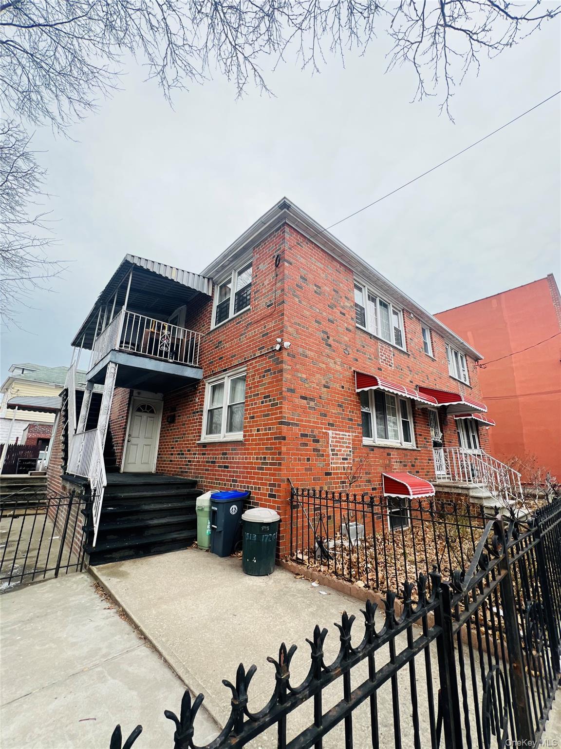 Single Family Seddon Street  Bronx, NY 10461, MLS-987260-4