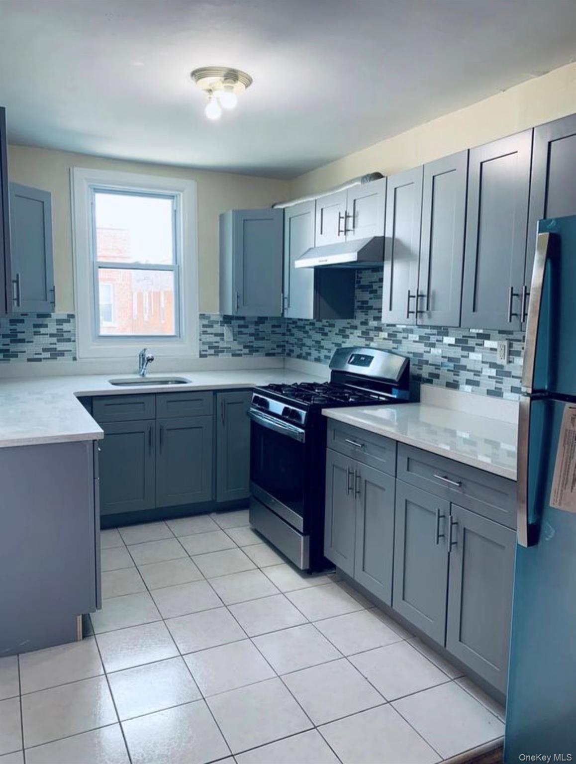 Single Family Seddon Street  Bronx, NY 10461, MLS-987260-7
