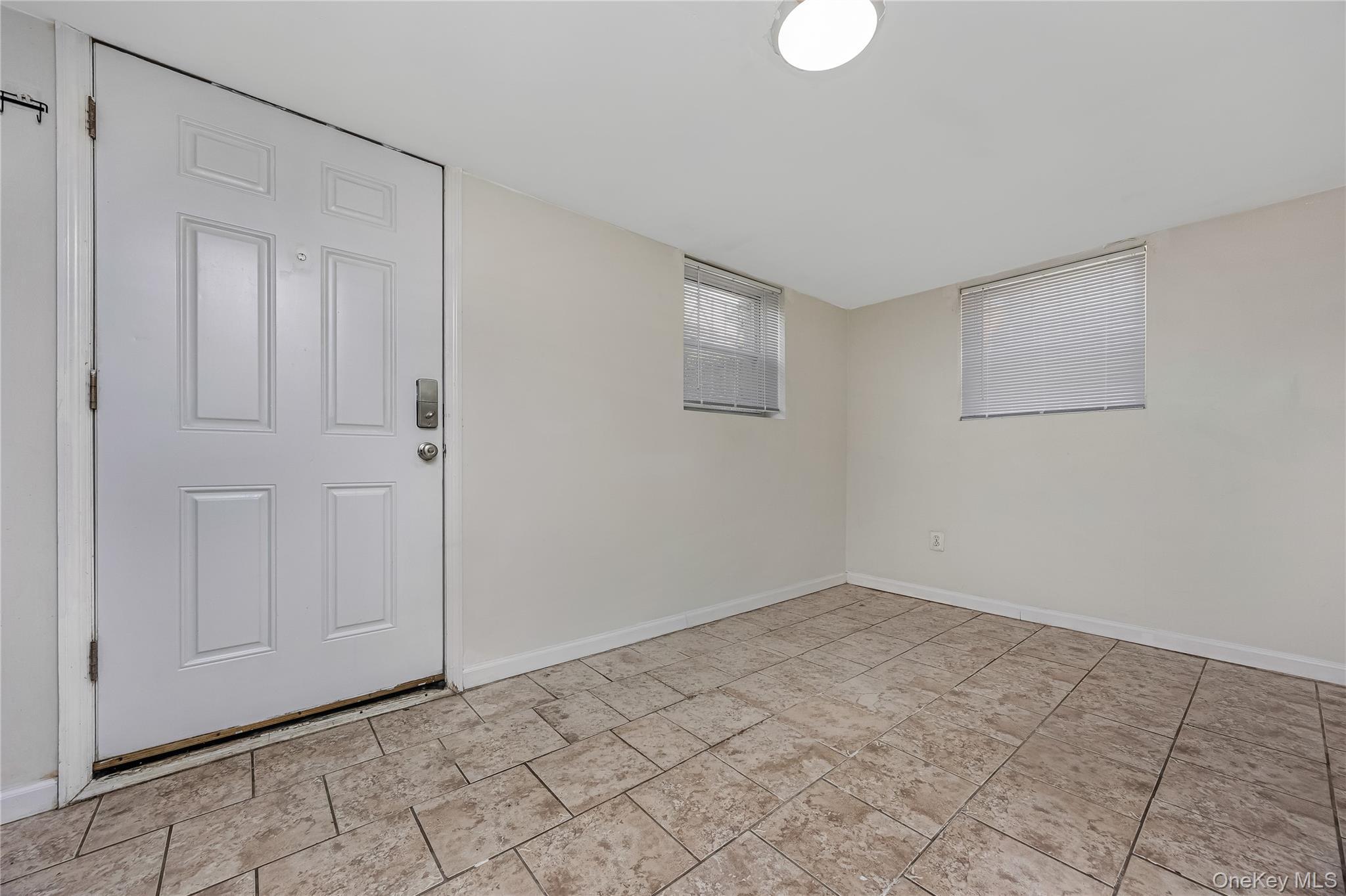 Single Family Farmers  Queens, NY 11434, MLS-987277-16