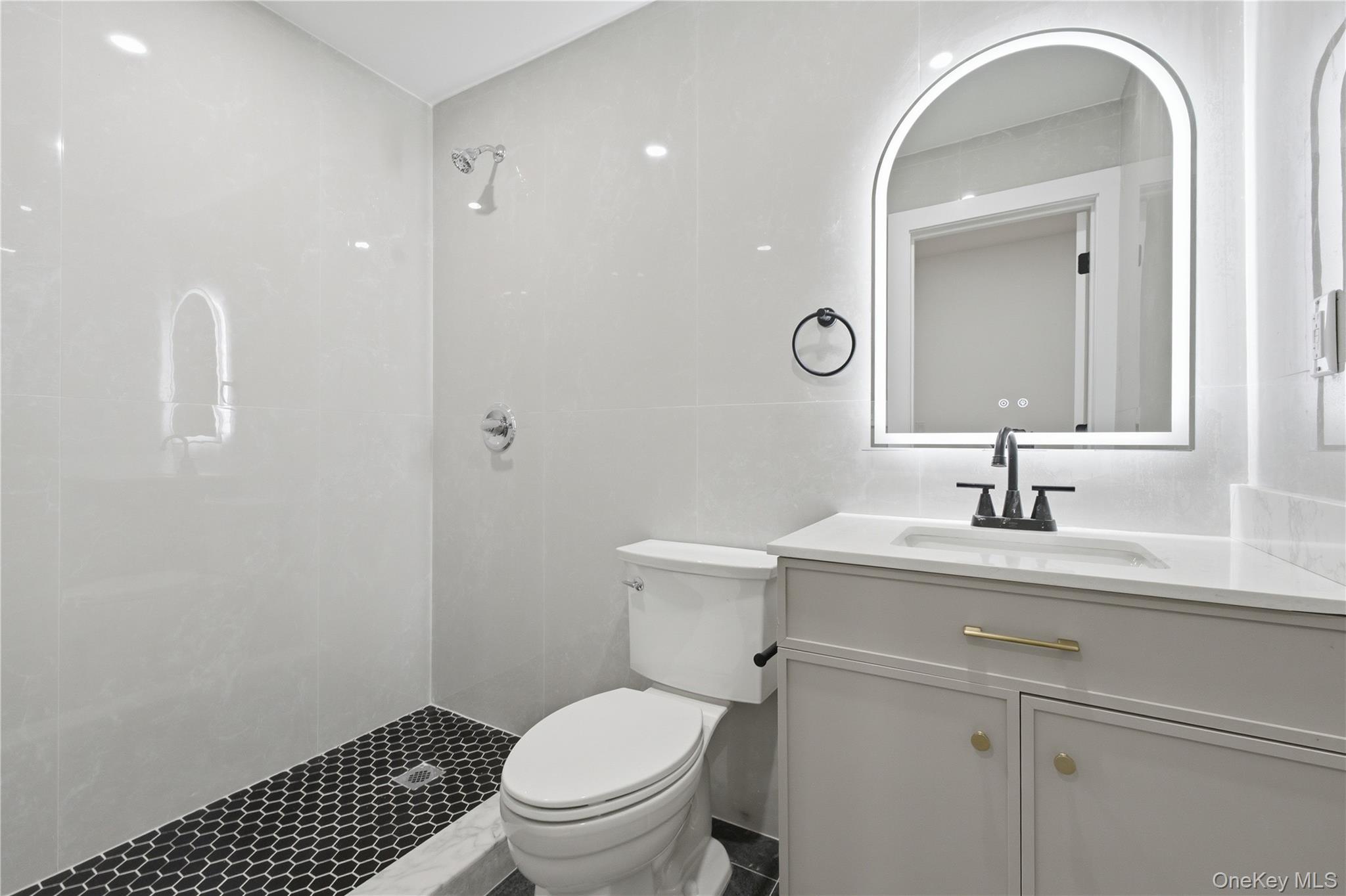 Single Family Friends Lane Nassau County, NY 11590, MLS-987285-43