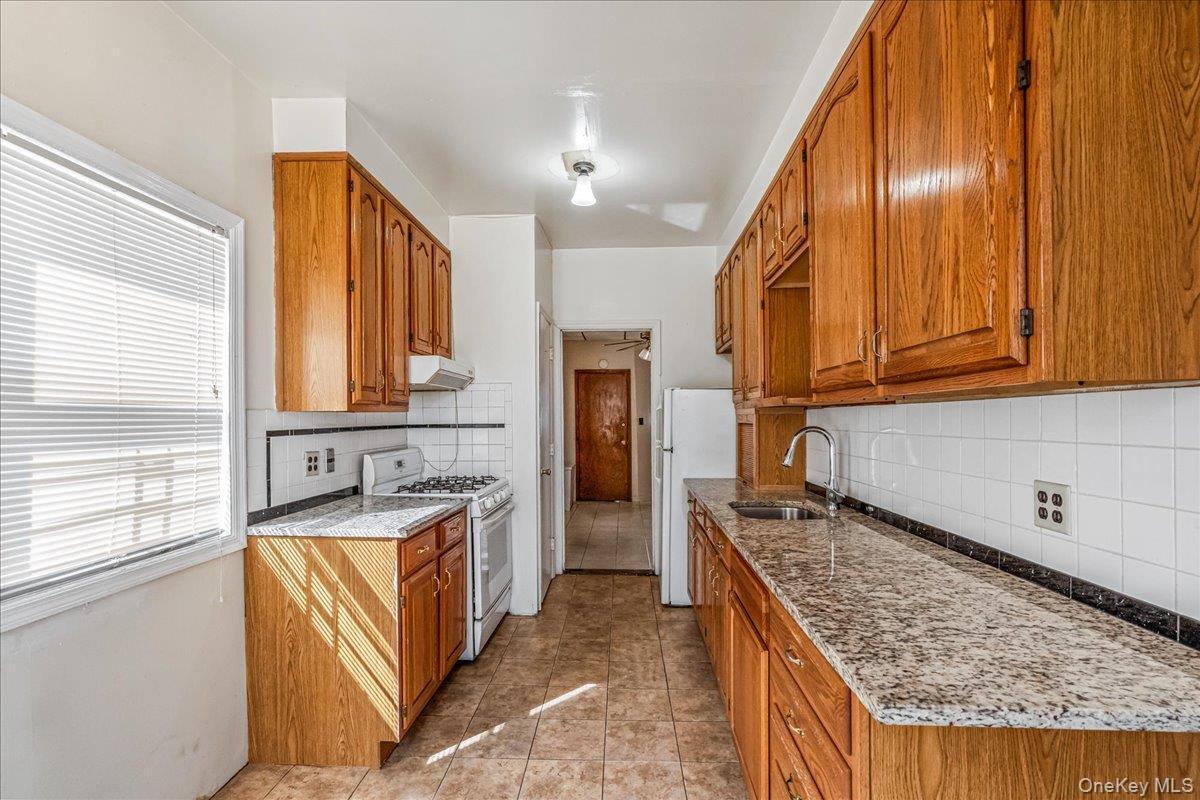 Single Family 87th  Queens, NY 11416, MLS-987288-11