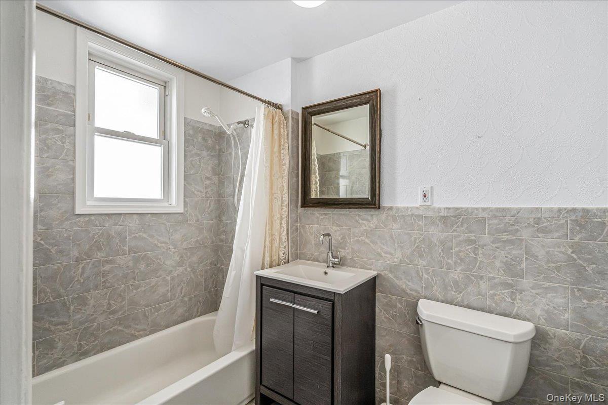 Single Family 87th  Queens, NY 11416, MLS-987288-27