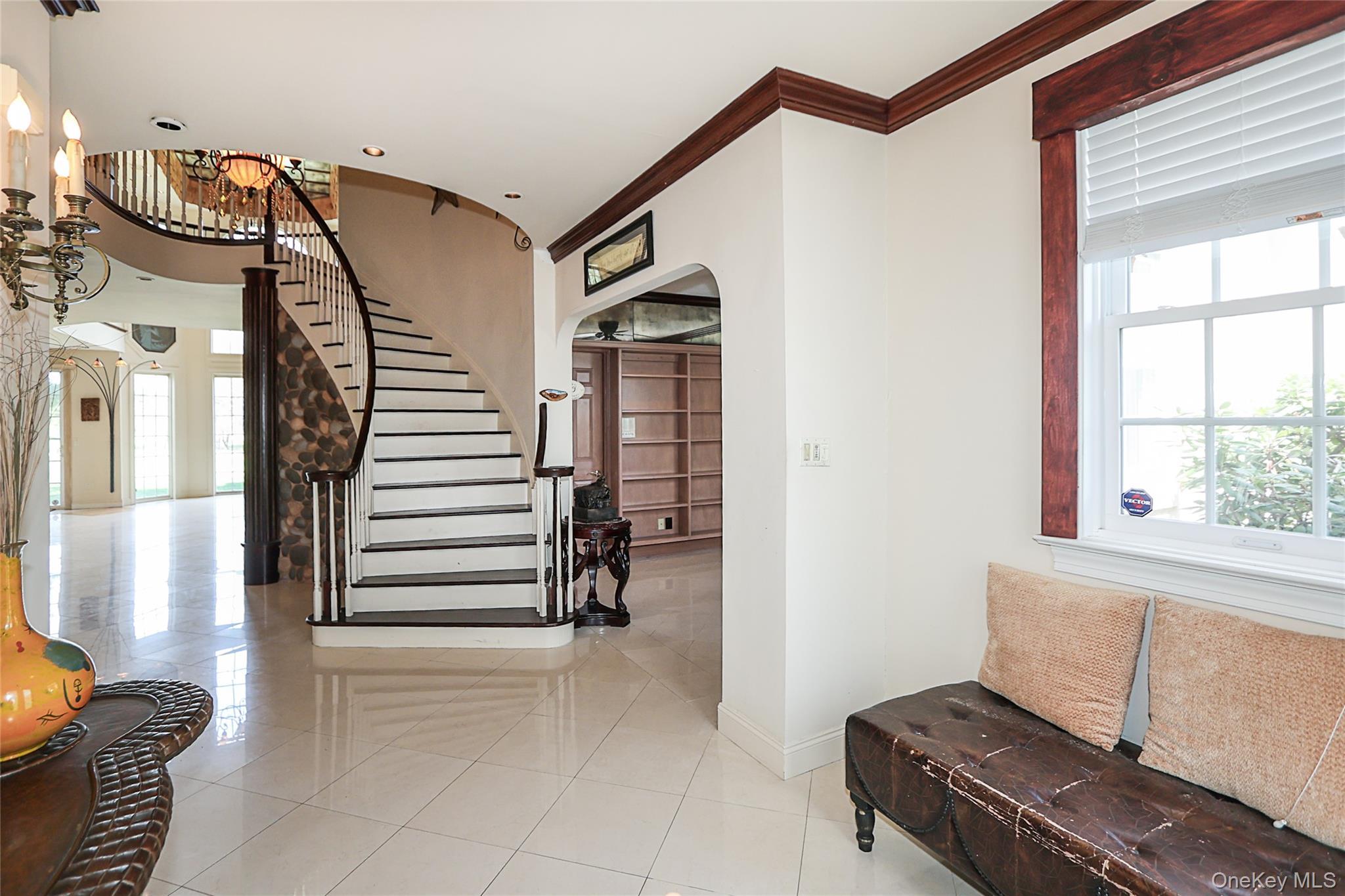 Condo Altessa  Suffolk County, NY 11747, MLS-987307-2