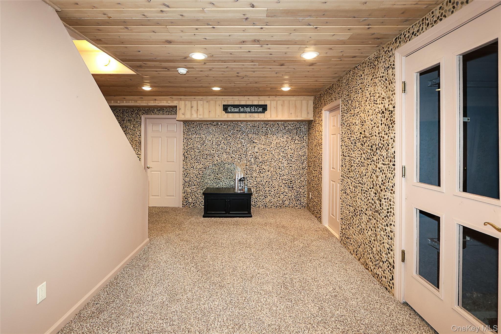 Condo Altessa  Suffolk County, NY 11747, MLS-987307-31