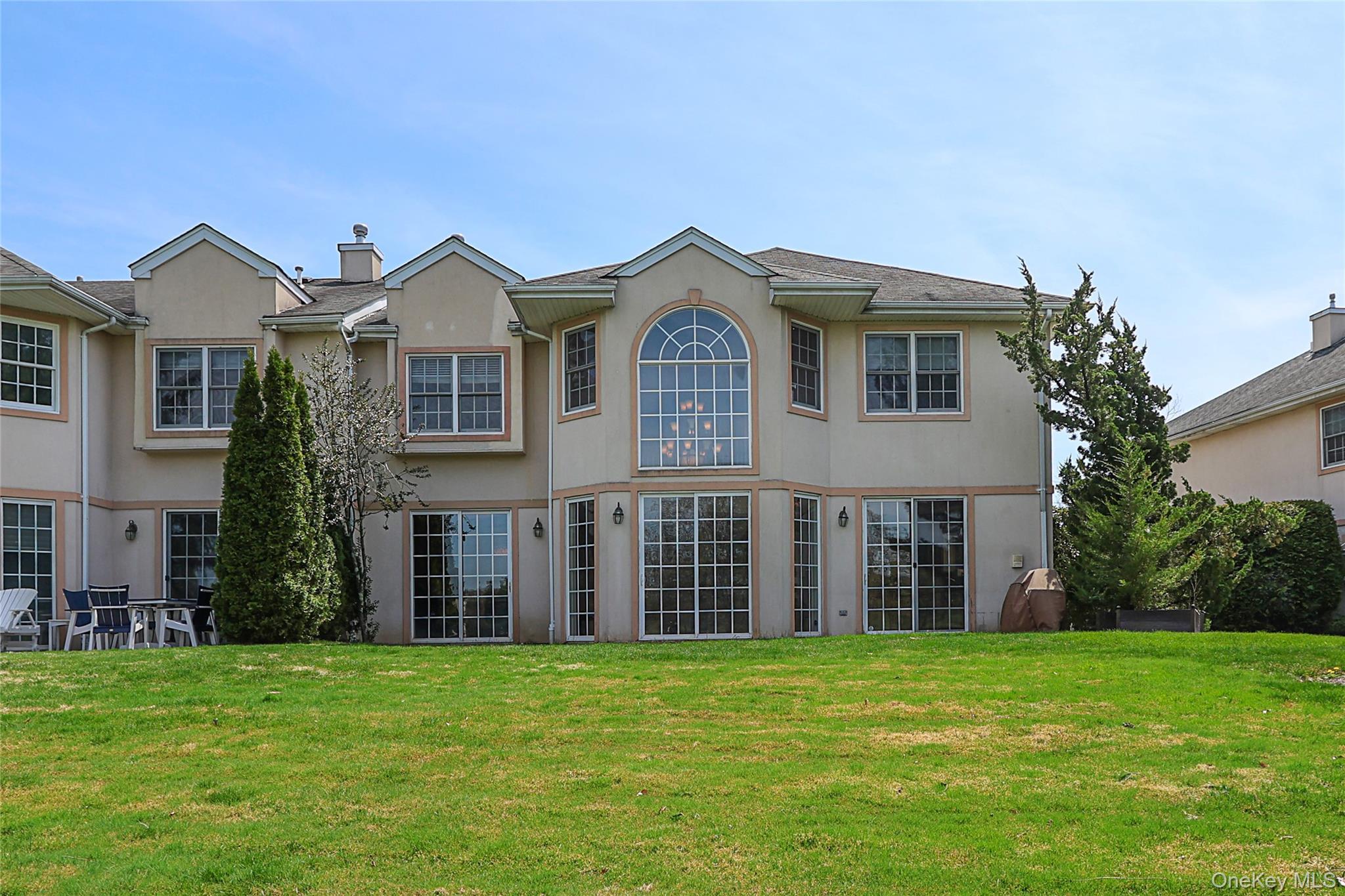 Condo Altessa  Suffolk County, NY 11747, MLS-987307-38