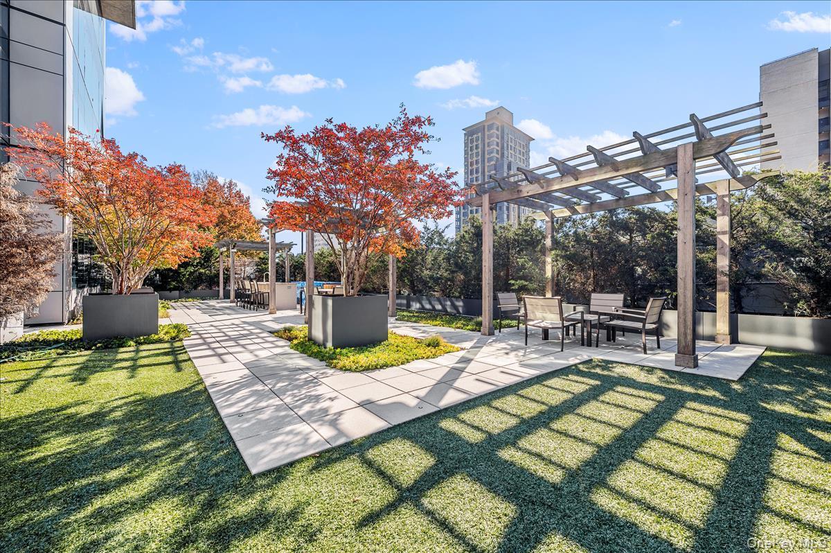 Condo 71st  Queens, NY 11375, MLS-987313-4