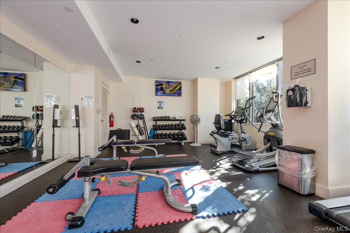 Condo 71st  Queens, NY 11375, MLS-987313-7