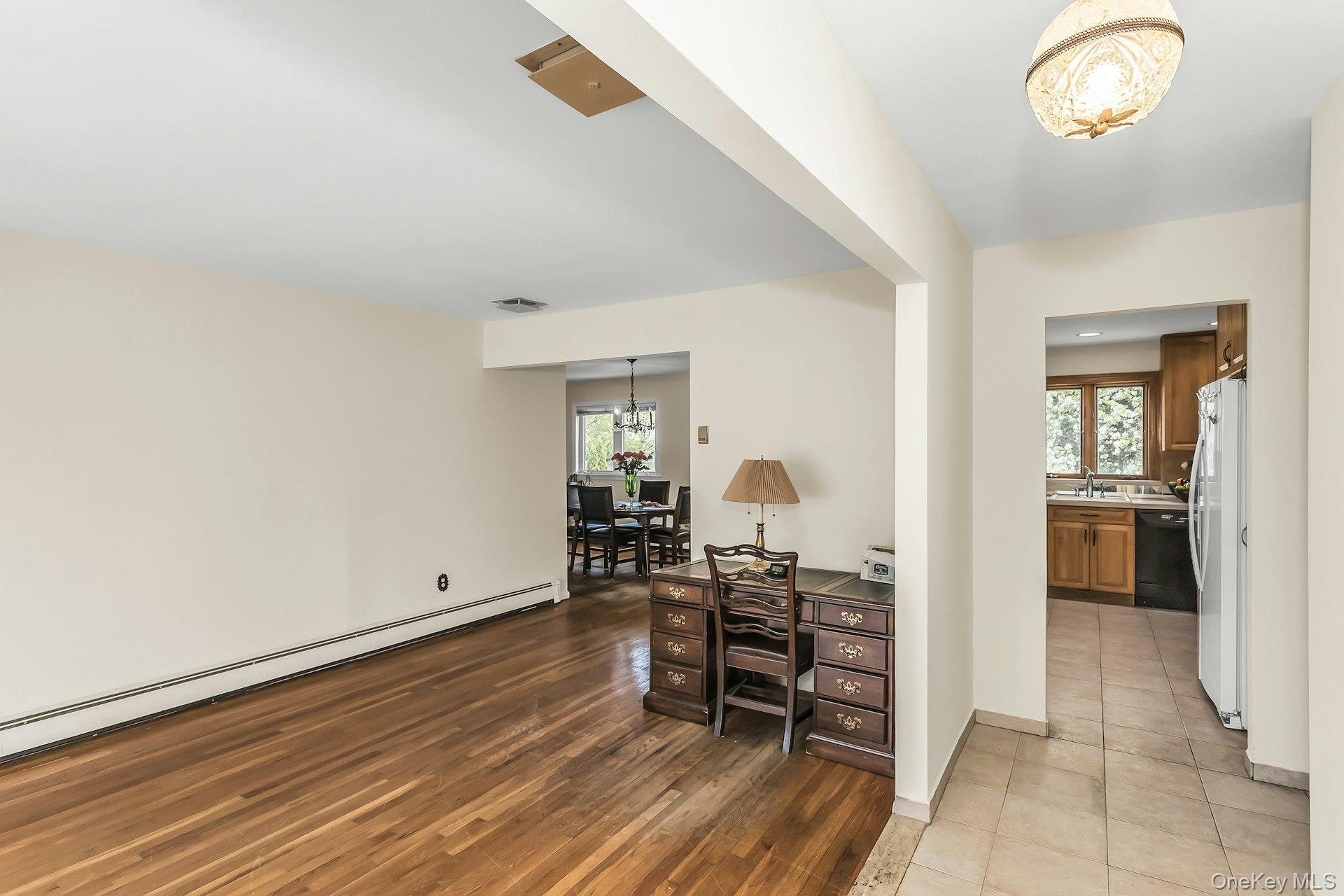 Single Family Wisconsin  Nassau County, NY 11758, MLS-987358-5