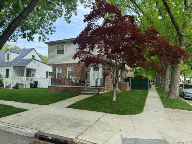 Single Family 83rd Avenue Queens, NY 11426, MLS-987396-2