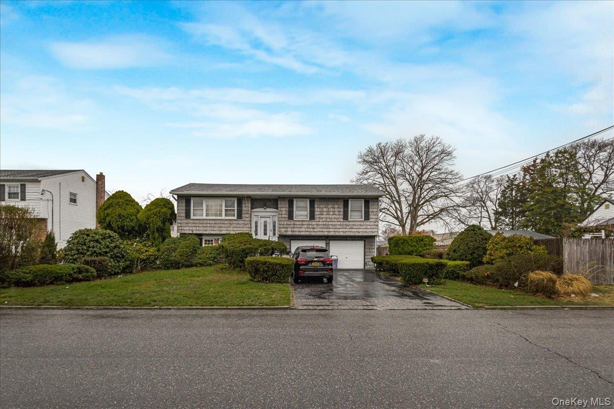Single Family 13th  Suffolk County, NY 11729, MLS-987410-3