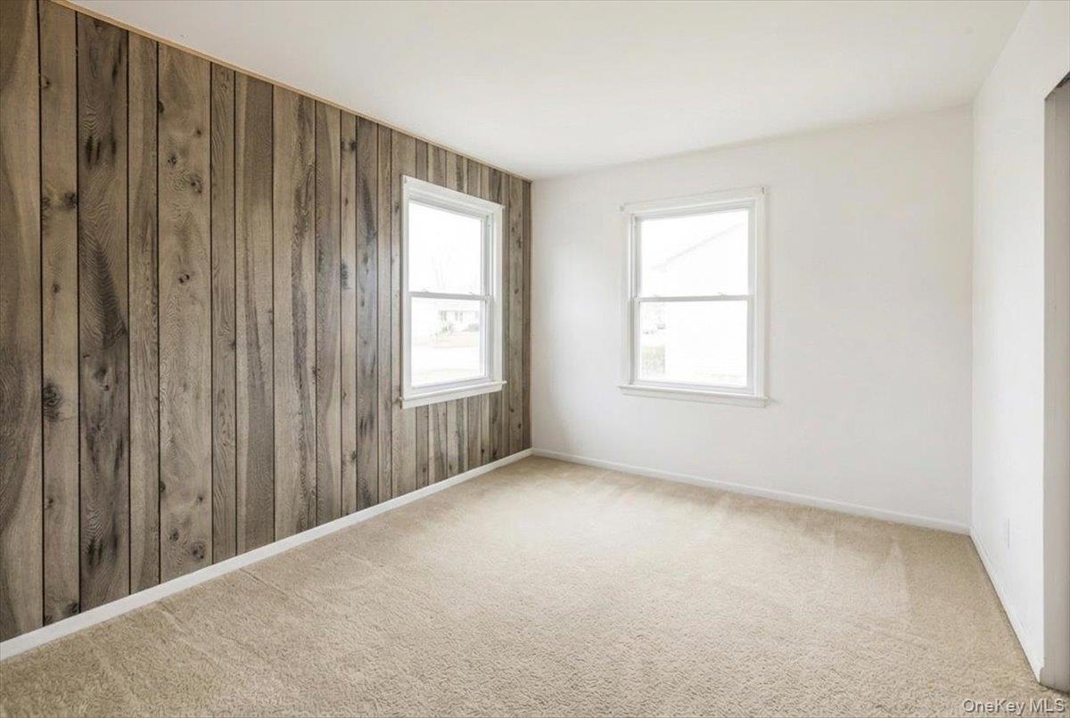 Single Family 13th  Suffolk County, NY 11729, MLS-987410-4