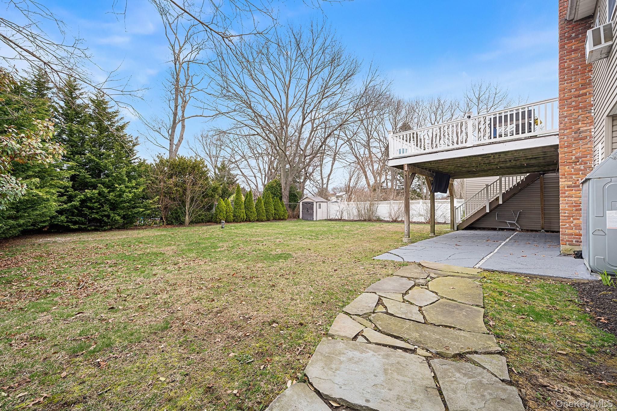 Single Family 4th  Suffolk County, NY 11779, MLS-987425-39